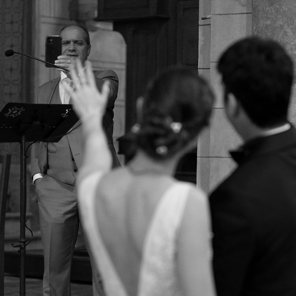 photographe-anne-laure-billoux-paray-le-monial-photo-mariage-anzy-le-duc-eglise-coucou