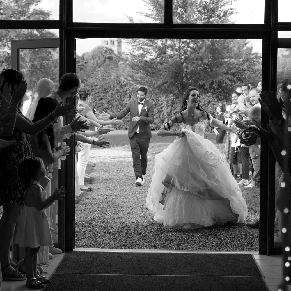 photographe-anne-laure-billoux-paray-le-monial-photo-mariage-anzy-le-duc-entree