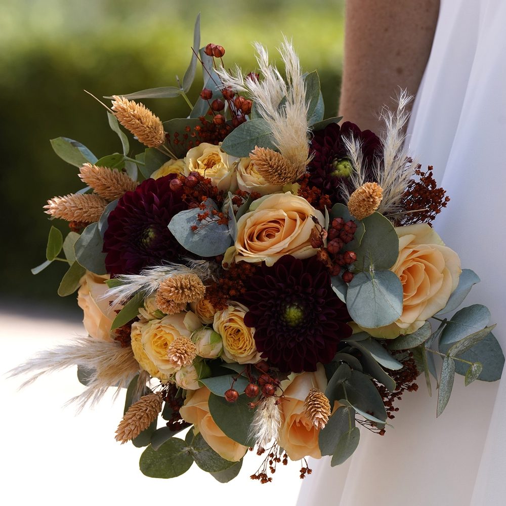 photographe-anne-laure-billoux-paray-le-monial-photo-mariage-bouquet-de-mariage