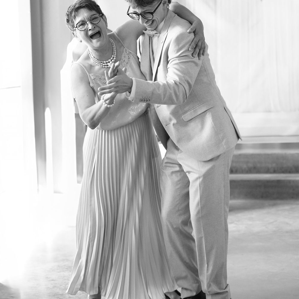 photographe-anne-laure-billoux-paray-le-monial-photo-mariage-chateau-de-cypierre-volesvres-danse