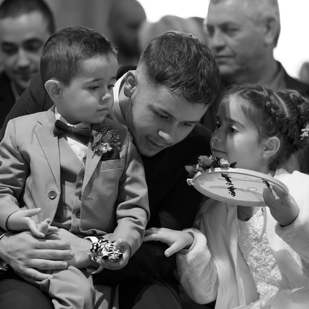 photographe-anne-laure-billoux-paray-le-monial-photo-mariage-eglise-vitry-en-charolais-secret-tonton