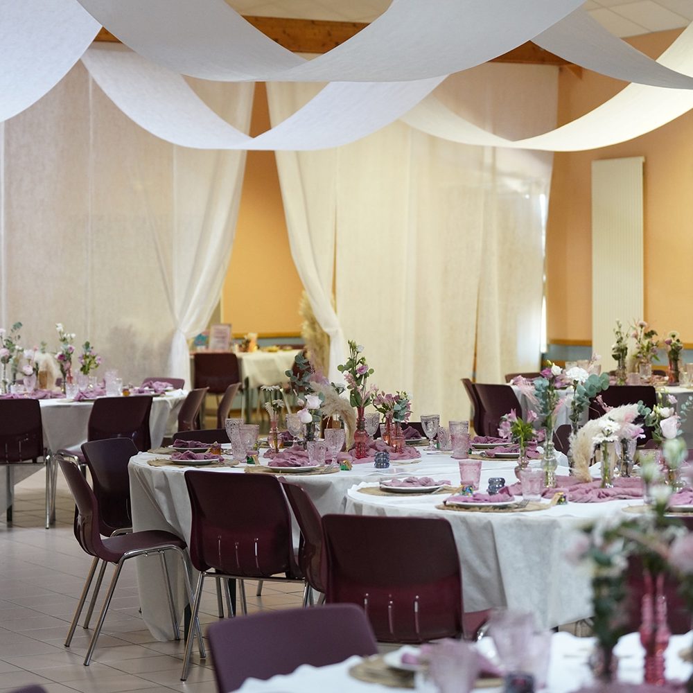 photographe-mariage-anne-laure-billoux-paray-le-monial-maries-mairie-chambilly-ceremonie-saint-nizieu-sous-charlieu-fleurs-dj-marcigny-amour (246)